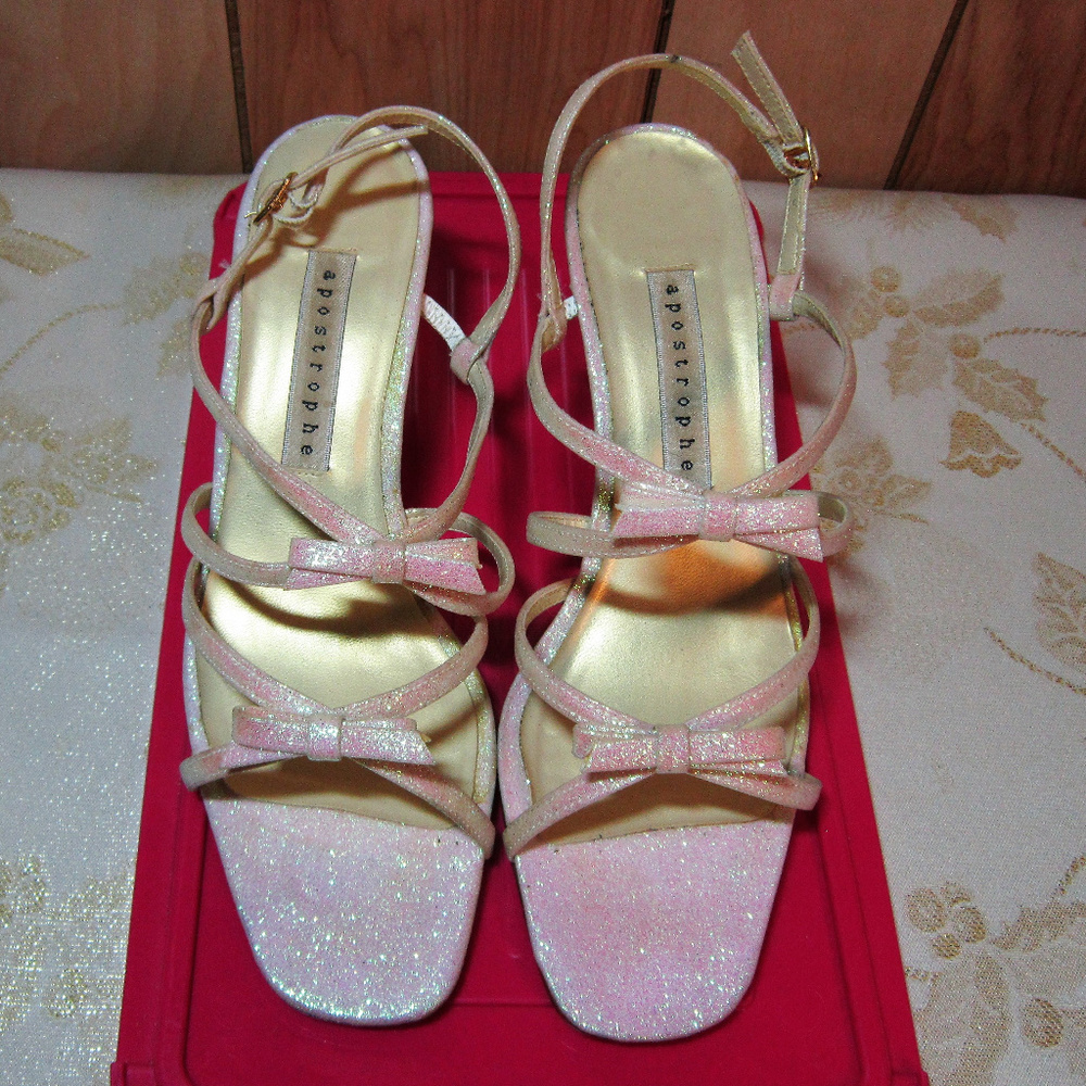 Apostrophe Shoes, 2 1/2" Heel,Size 7 1/2M, Sandal